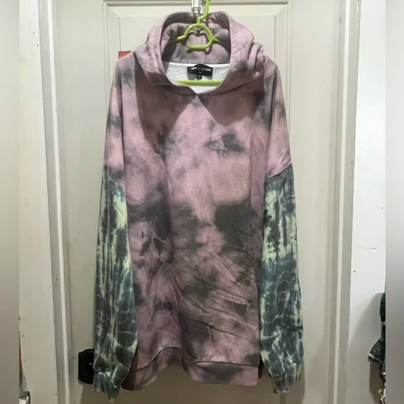 UFO Multi Tie-Dye Hoodie👽 - Picture 2 of 7